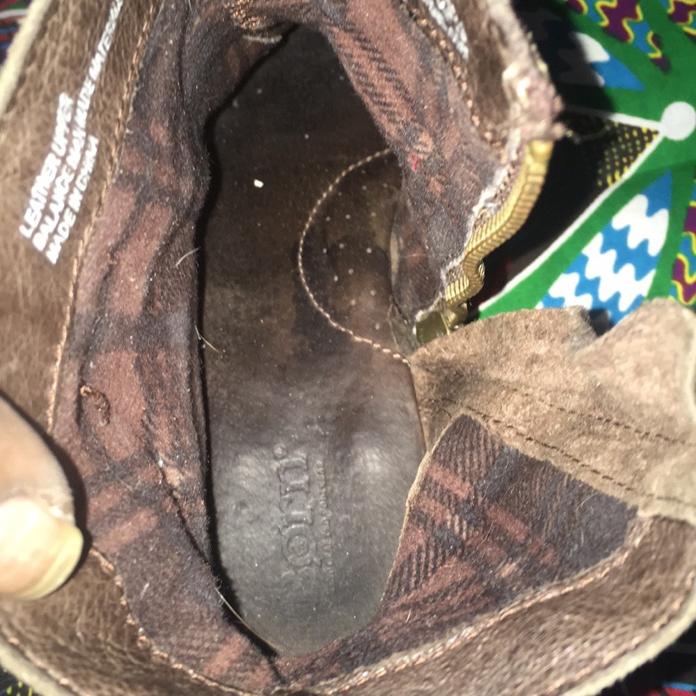 Boots - Picture 2 of 5